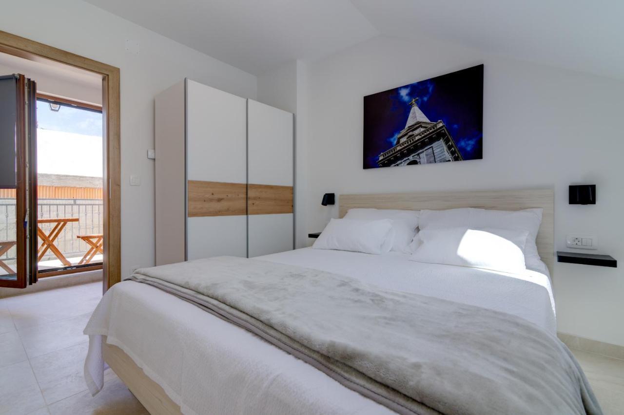 Rote Zora Apartment Сен Екстериор снимка