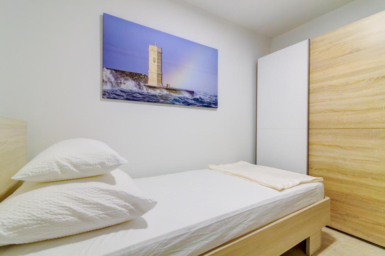 Rote Zora Apartment Сен Екстериор снимка