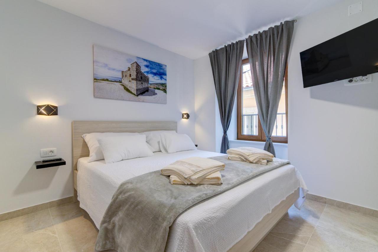 Rote Zora Apartment Сен Екстериор снимка