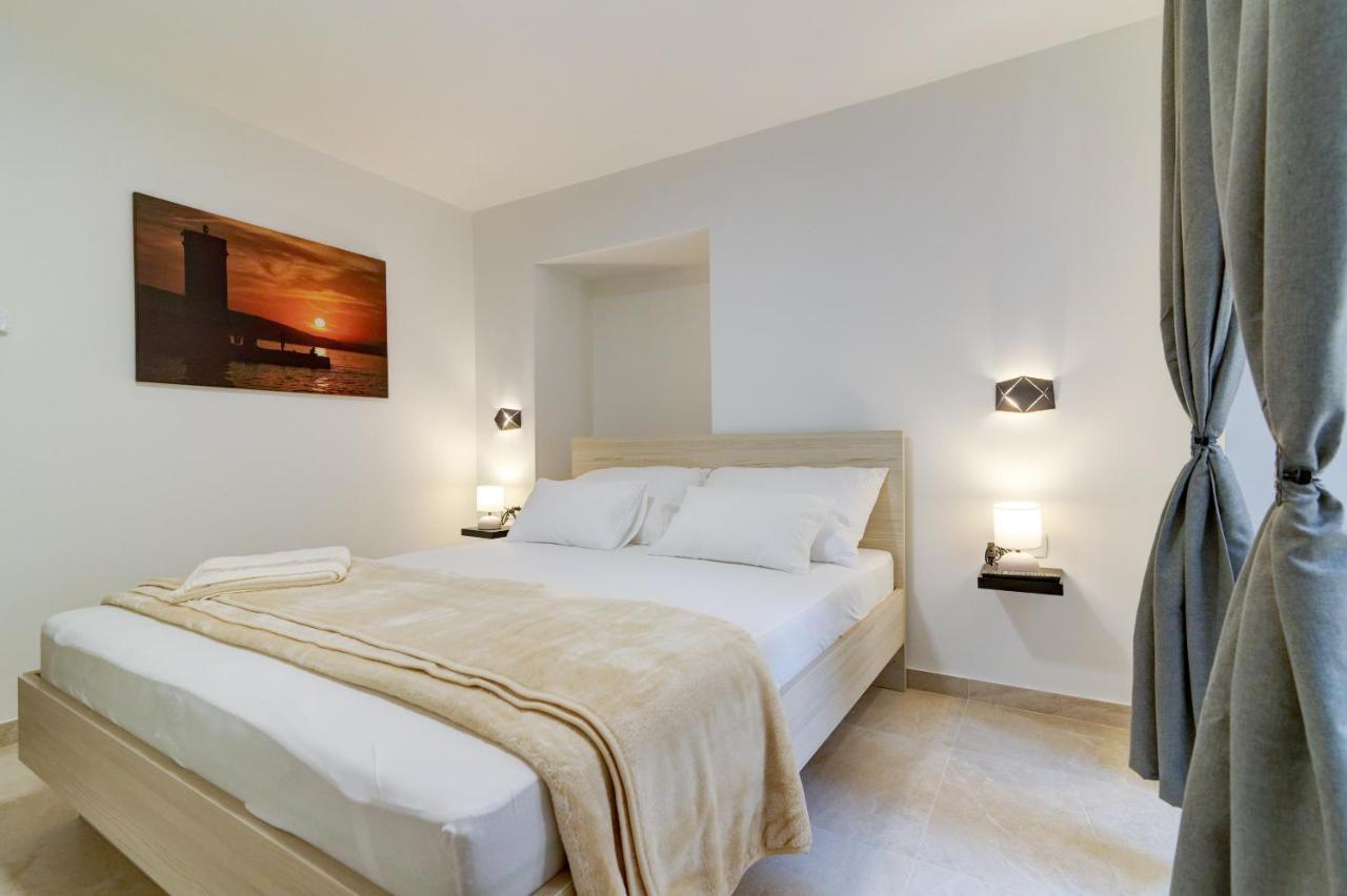 Rote Zora Apartment Сен Екстериор снимка